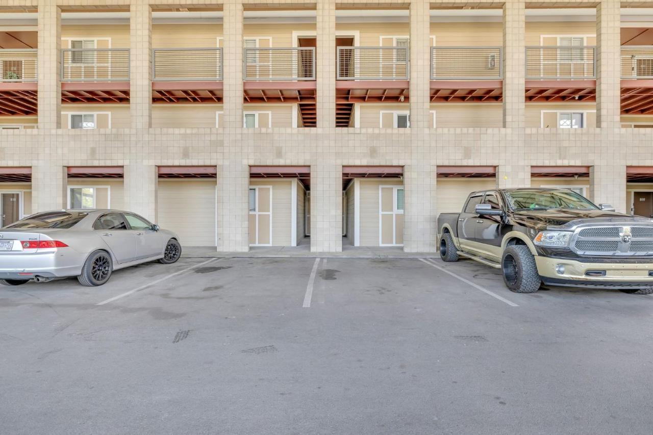 Nash Gold Private Condo - 2Bed, 2Bath, Sleep 6, 25 Min Walk To Broadway And All Nashville Attractions, Pool, Gym Екстериор снимка